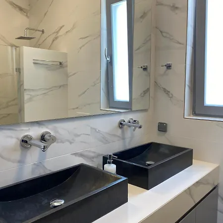 Ramus Paros * Isterni (Paros)