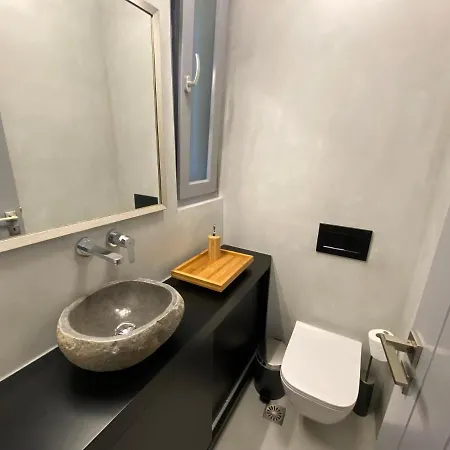 Ramus Paros Isterni (Paros)